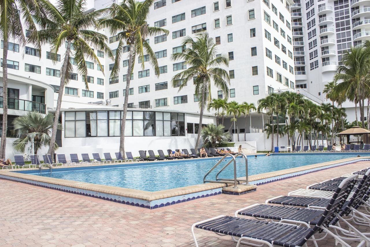 THE NEW CASABLANCA ON THE OCEAN MIAMI BEACH | LOW RATES, NO HIDDEN FEES